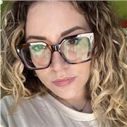 Studentessa alla fine del percorso di laurea in mediazione linguistica , impartisco lezioni per studenti delle medie e superiori